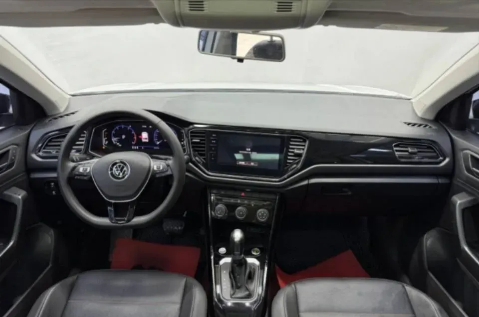 2021 Volkswagen T-Roc 1.4T 150HP L4 7DCT,autocango,china used car exporter,china ev exporter,chinese used car exporter,chinese used ev exporter