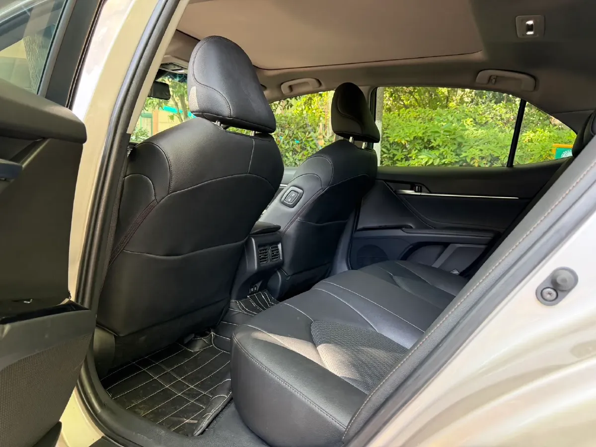 2019 Toyota Camry 2.5L 209HP L4 8AT,autocango,china used car exporter,china ev exporter,chinese used car exporter,chinese used ev exporter