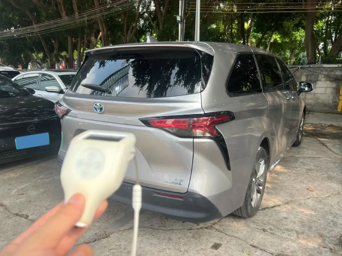2023 Toyota Sienna 2.5L 189HP L4 E-CVT Hybrid,autocango,china used car exporter,china ev exporter,chinese used car exporter,chinese used ev exporter