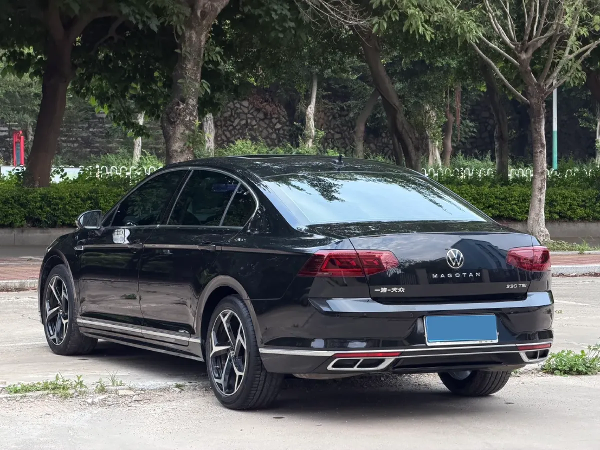 2023 Volkswagen Magotan 2.0T 186HP L4 7DCT,autocango,china used car exporter,china ev exporter,chinese used car exporter,chinese used ev exporter