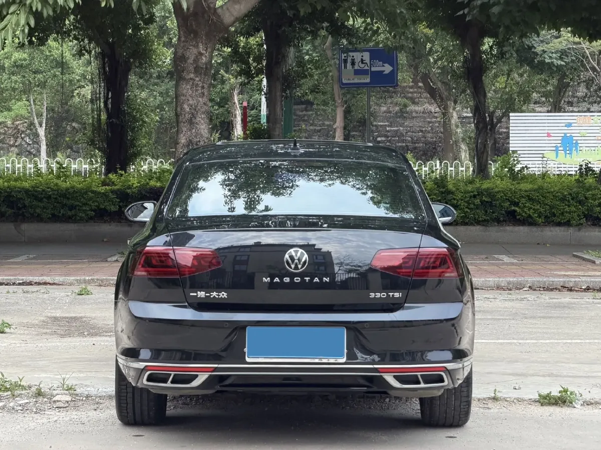 2023 Volkswagen Magotan 2.0T 186HP L4 7DCT,autocango,china used car exporter,china ev exporter,chinese used car exporter,chinese used ev exporter