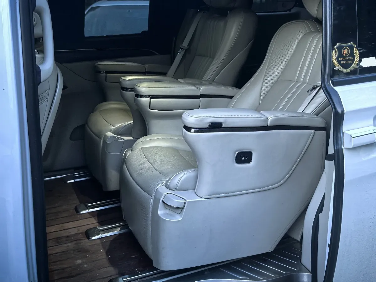 2020 Buick GL8 2.0T 237HP L4 9AT,autocango,china used car exporter,china ev exporter,chinese used car exporter,chinese used ev exporter