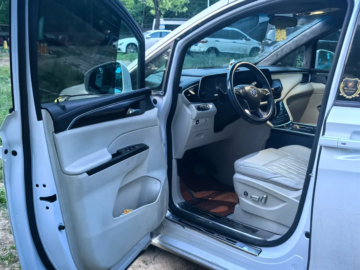 2020 Buick GL8 2.0T 237HP L4 9AT,autocango,china used car exporter,china ev exporter,chinese used car exporter,chinese used ev exporter