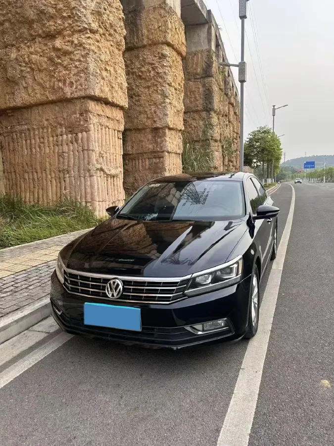 2015 Volkswagen Passat 1.8T 160HP L4 6AT,autocango,china used car exporter,china ev exporter,chinese used car exporter,chinese used ev exporter