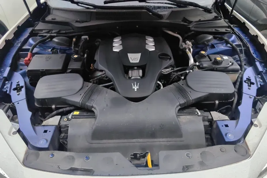 2017 Maserati Ghibli 3.0T 350HP V6 8AT,autocango,china used car exporter,china ev exporter,chinese used car exporter,chinese used ev exporter