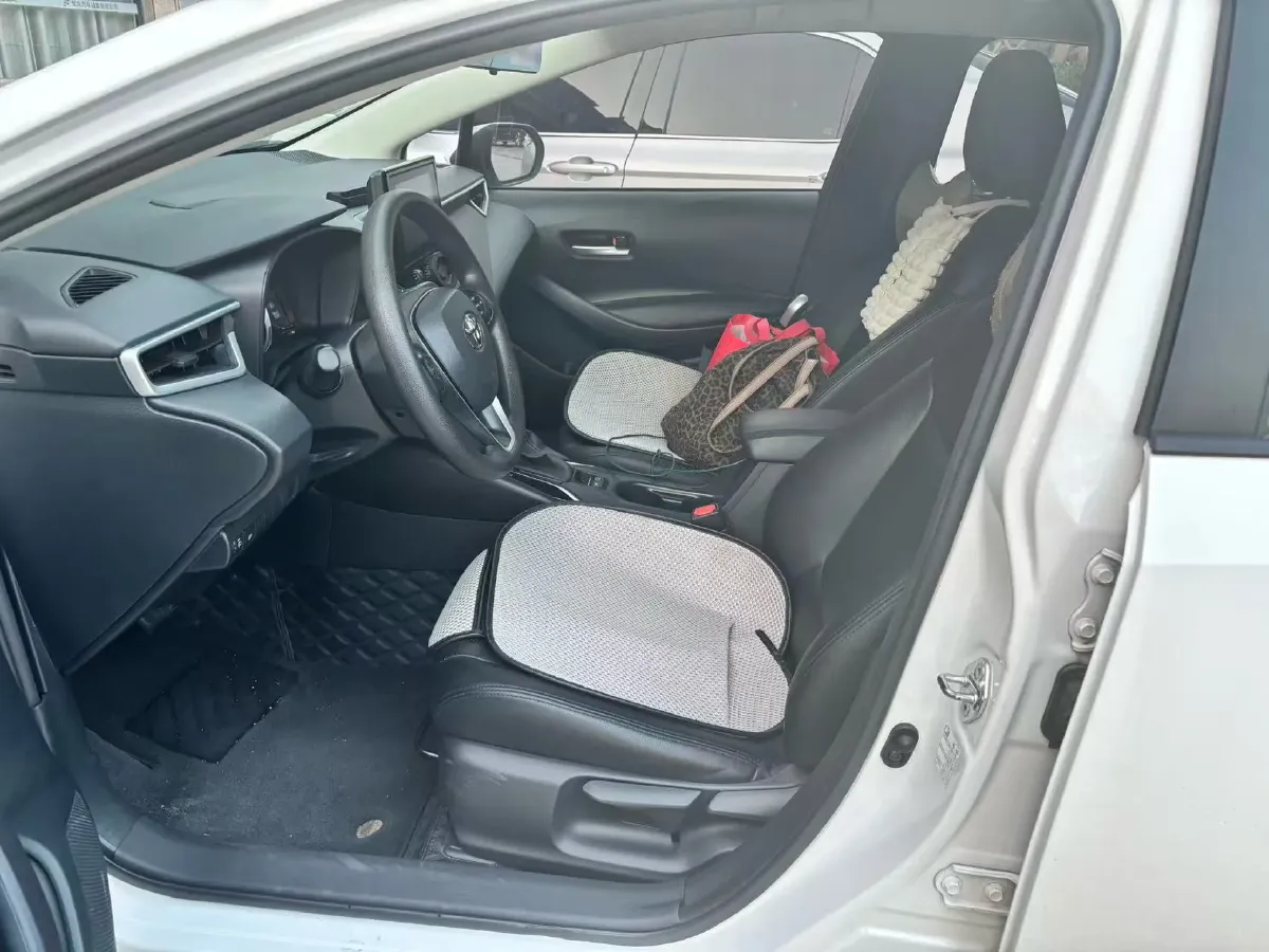 2021 Toyota Corolla 1.2T 116HP L4 CVT,autocango,china used car exporter,china ev exporter,chinese used car exporter,chinese used ev exporter