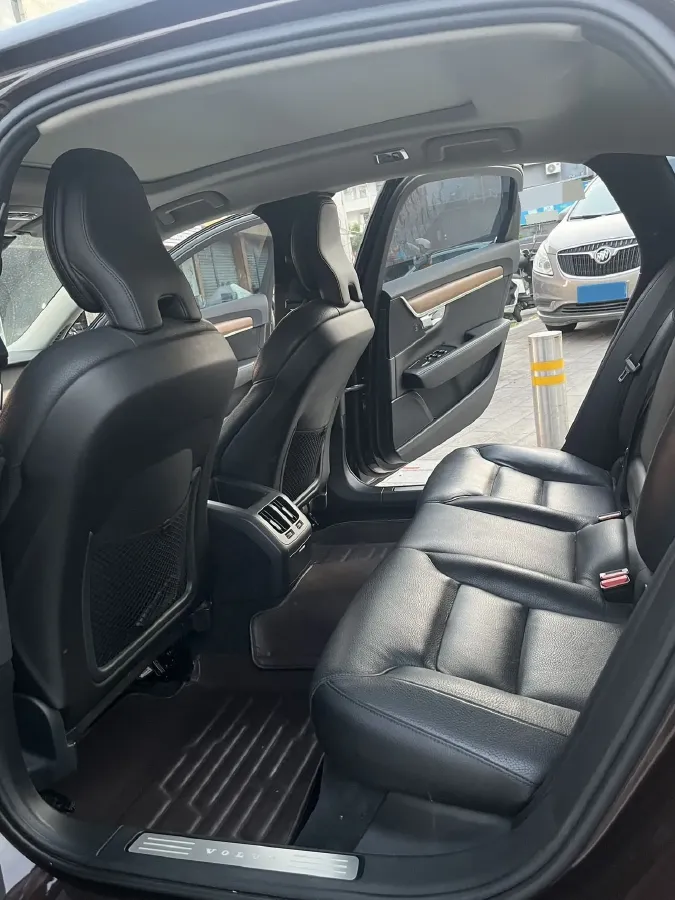2019 Infiniti Q70 2.0T 211HP L4 7AT,autocango,china used car exporter,china ev exporter,chinese used car exporter,chinese used ev exporter