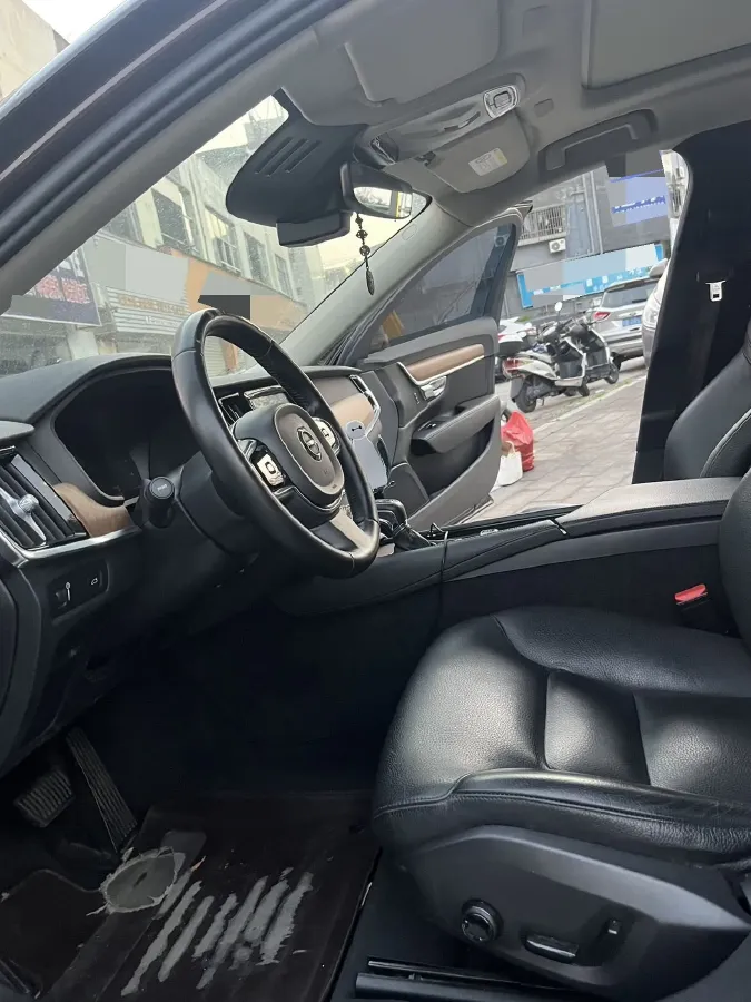 2019 Infiniti Q70 2.0T 211HP L4 7AT,autocango,china used car exporter,china ev exporter,chinese used car exporter,chinese used ev exporter