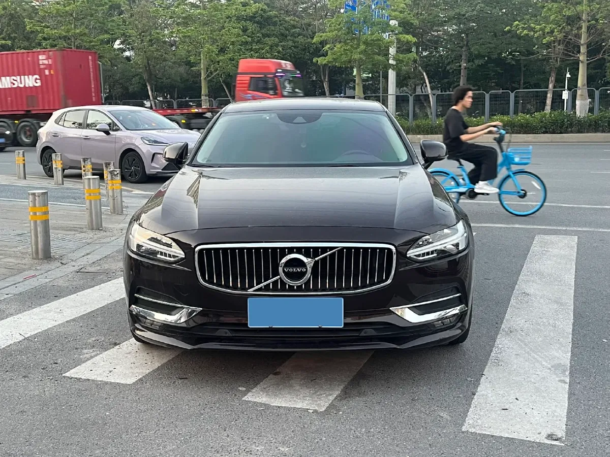 2019 Infiniti Q70 2.0T 211HP L4 7AT,autocango,china used car exporter,china ev exporter,chinese used car exporter,chinese used ev exporter