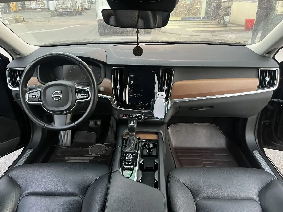 2019 Infiniti Q70 2.0T 211HP L4 7AT,autocango,china used car exporter,china ev exporter,chinese used car exporter,chinese used ev exporter
