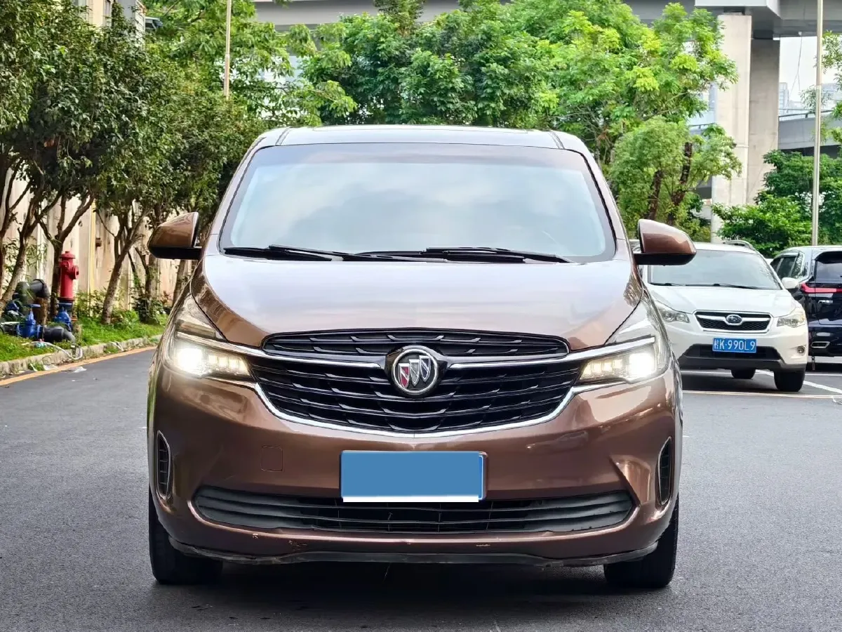 2021 Buick GL8 2.0T 237HP L4 9AT,autocango,china used car exporter,china ev exporter,chinese used car exporter,chinese used ev exporter