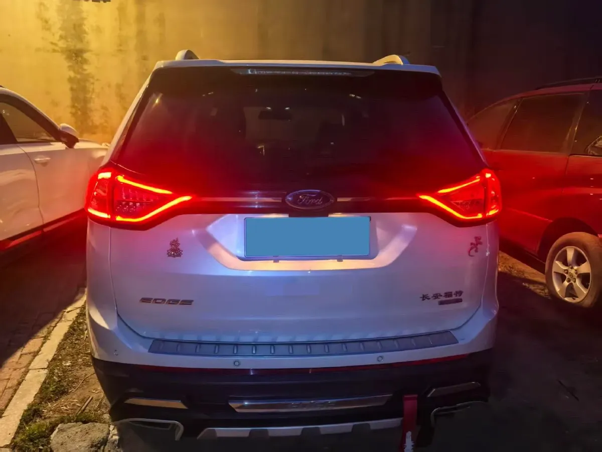 2018 Ford Edge 2.0T 245HP L4 6AT,autocango,china used car exporter,china ev exporter,chinese used car exporter,chinese used ev exporter