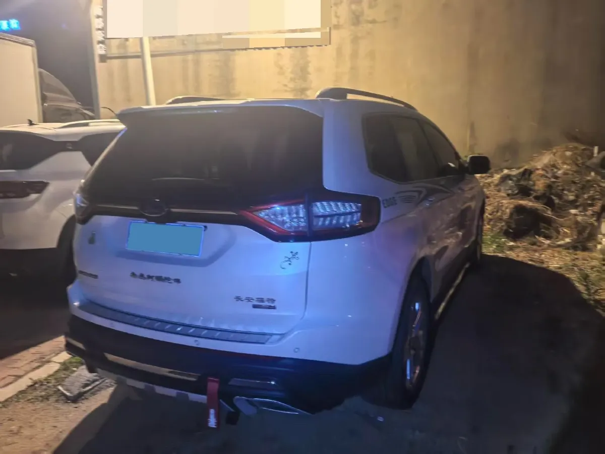 2018 Ford Edge 2.0T 245HP L4 6AT,autocango,china used car exporter,china ev exporter,chinese used car exporter,chinese used ev exporter