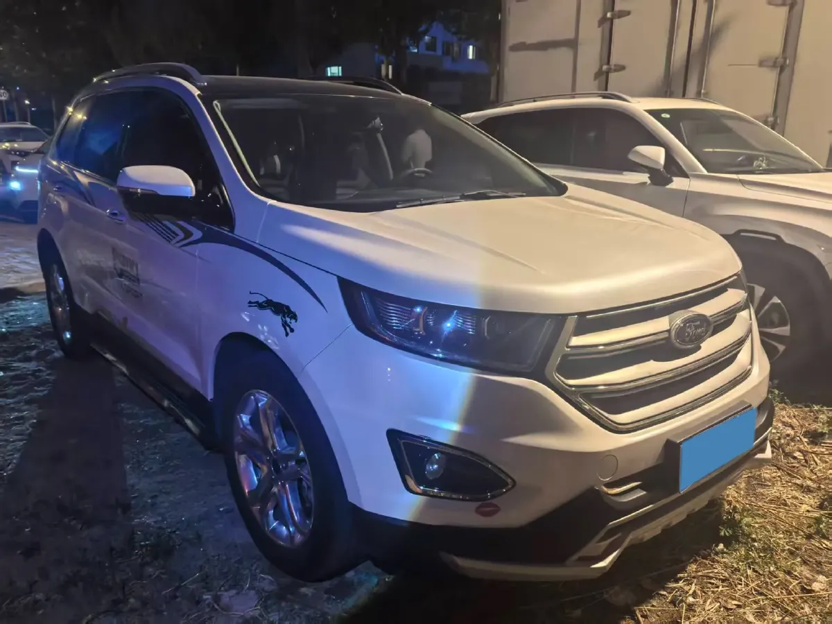 2018 Ford Edge 2.0T 245HP L4 6AT,autocango,china used car exporter,china ev exporter,chinese used car exporter,chinese used ev exporter