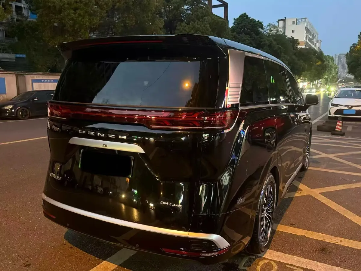 2024 Denza D9 1.5T 139HP L4 E-CVT PHEV 40KWH,autocango,china used car exporter,china ev exporter,chinese used car exporter,chinese used ev exporter