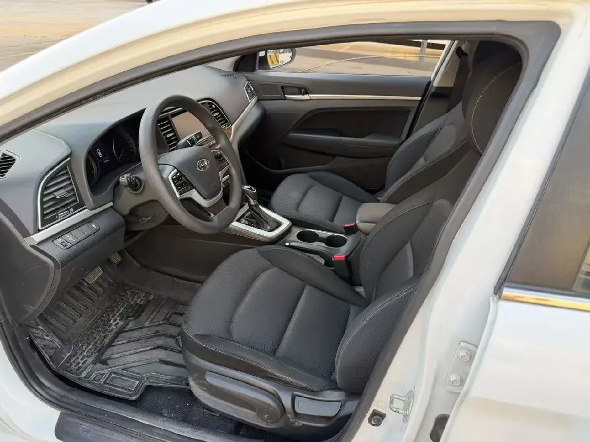 2016 Hyundai Elantra 1.6L 130HP L4 6AT,autocango,china used car exporter,china ev exporter,chinese used car exporter,chinese used ev exporter