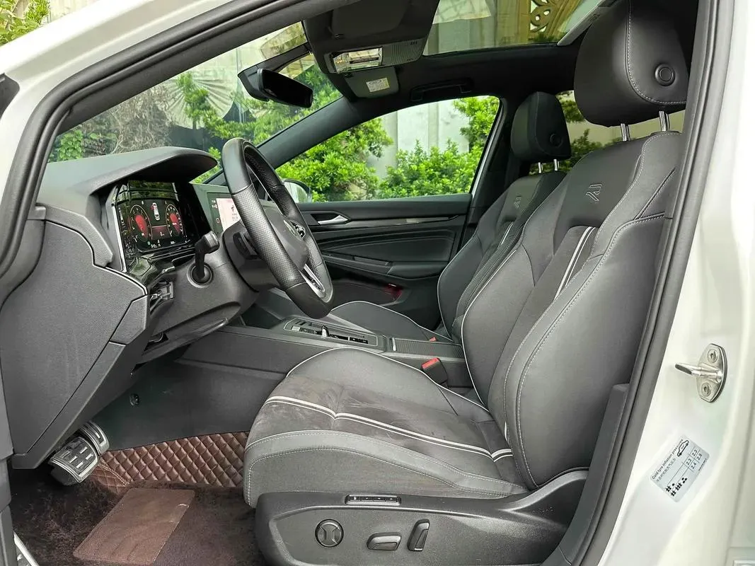 2023 Volkswagen Golf 1.4T 150HP L4 7DCT,autocango,china used car exporter,china ev exporter,chinese used car exporter,chinese used ev exporter