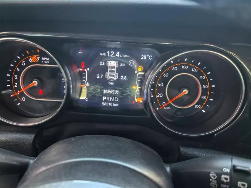 2022 Jeep Wrangler 2.0T 266HP L4 8AT,autocango,china used car exporter,china ev exporter,chinese used car exporter,chinese used ev exporter