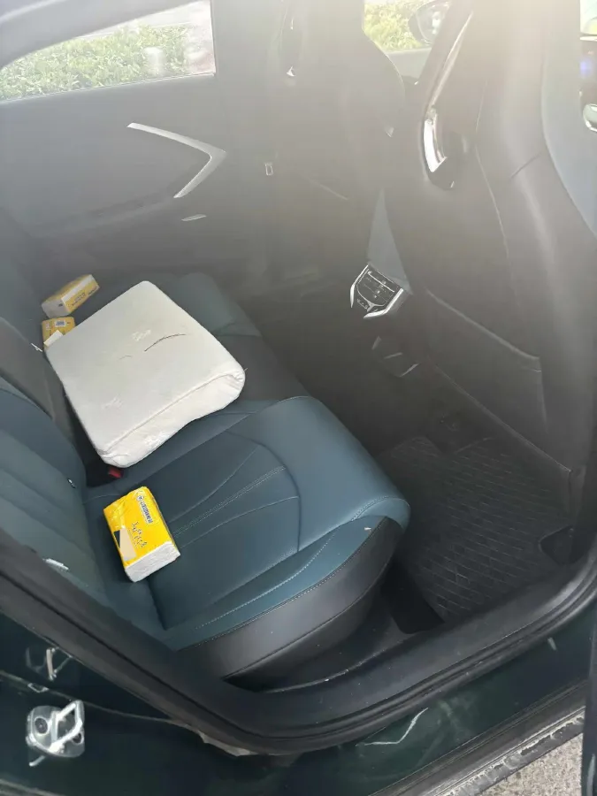 2026 MG 7 2.0T 261HP L4 9AT,autocango,china used car exporter,china ev exporter,chinese used car exporter,chinese used ev exporter