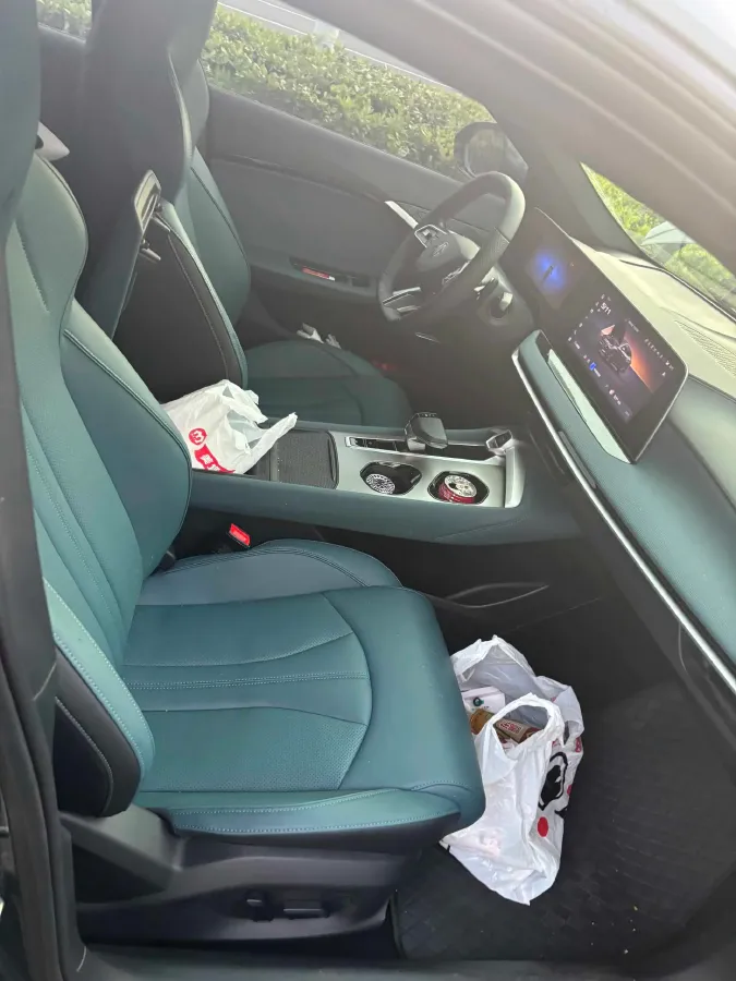 2026 MG 7 2.0T 261HP L4 9AT,autocango,china used car exporter,china ev exporter,chinese used car exporter,chinese used ev exporter