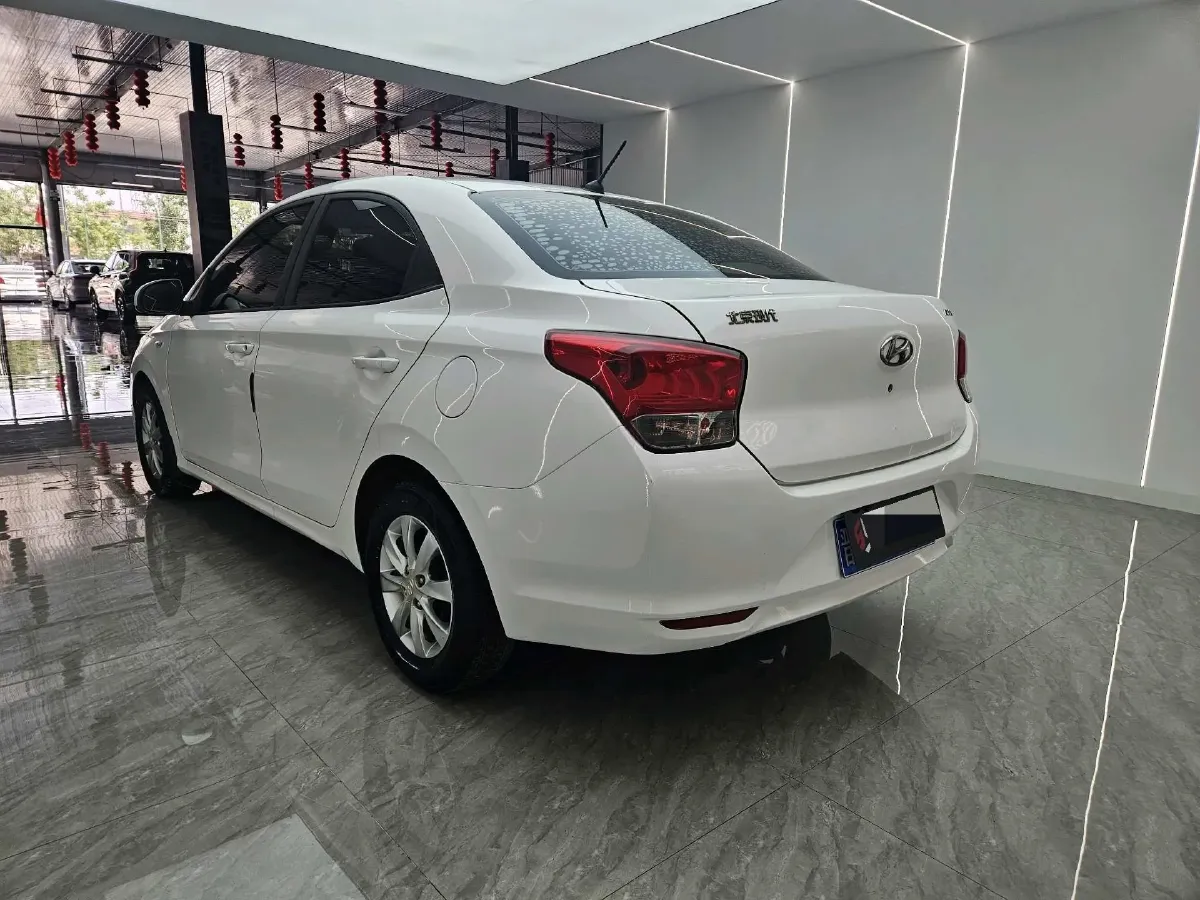 2017 Hyundai Reina 1.4L 95HP L4 5MT,autocango,china used car exporter,china ev exporter,chinese used car exporter,chinese used ev exporter