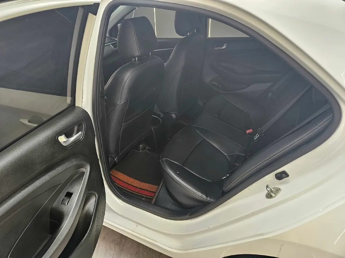 2017 Hyundai Reina 1.4L 95HP L4 5MT,autocango,china used car exporter,china ev exporter,chinese used car exporter,chinese used ev exporter