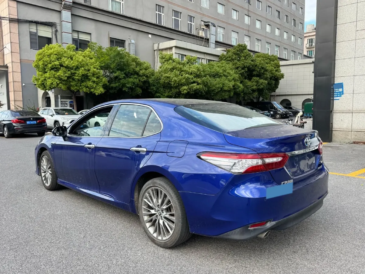 2019 Toyota Camry 2.5L 178HP L4 E-CVT Hybrid,autocango,china used car exporter,china ev exporter,chinese used car exporter,chinese used ev exporter