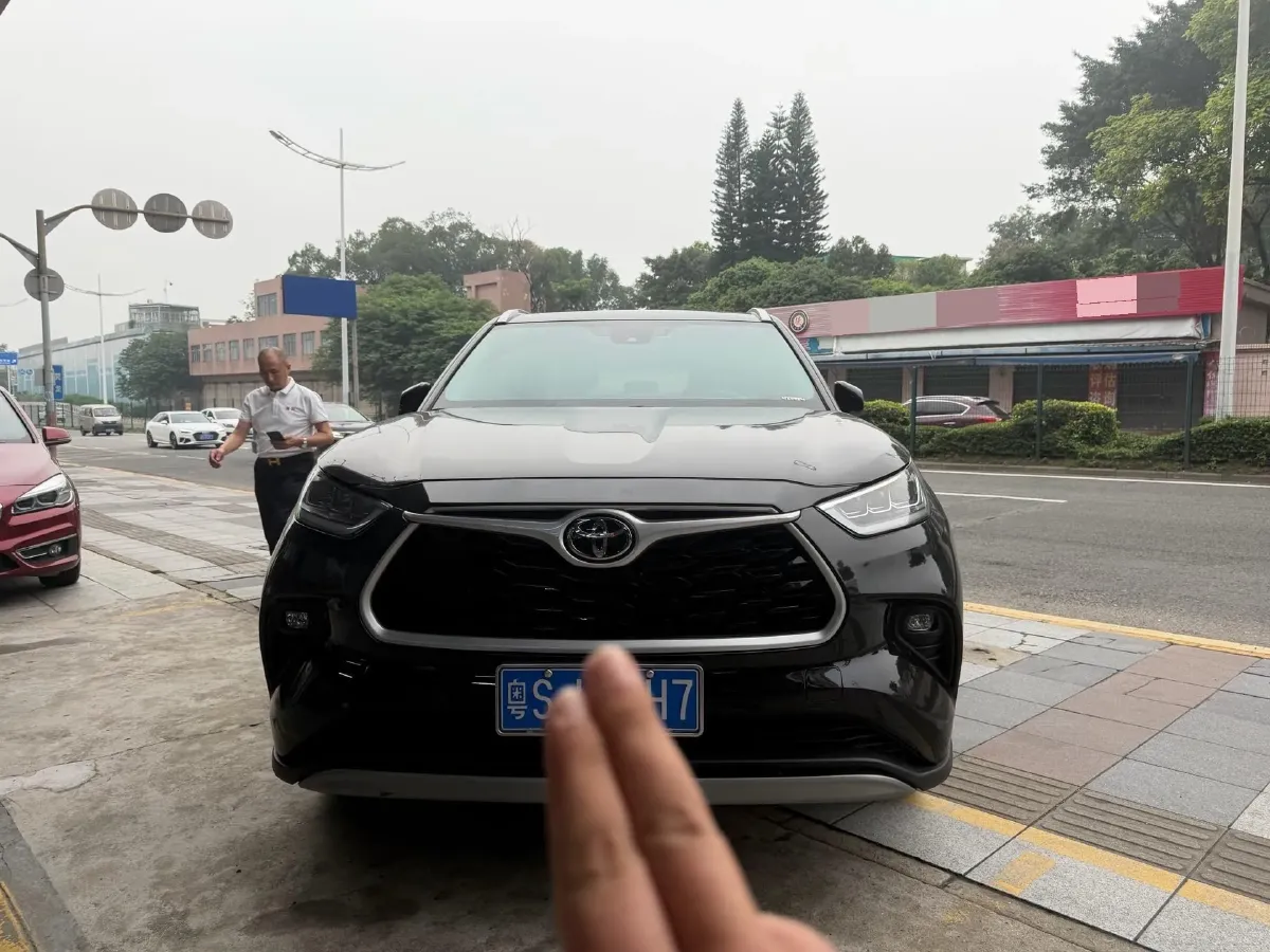 2024 Toyota Highlander 2.5L 189HP L4 E-CVT Hybrid,autocango,china used car exporter,china ev exporter,chinese used car exporter,chinese used ev exporter