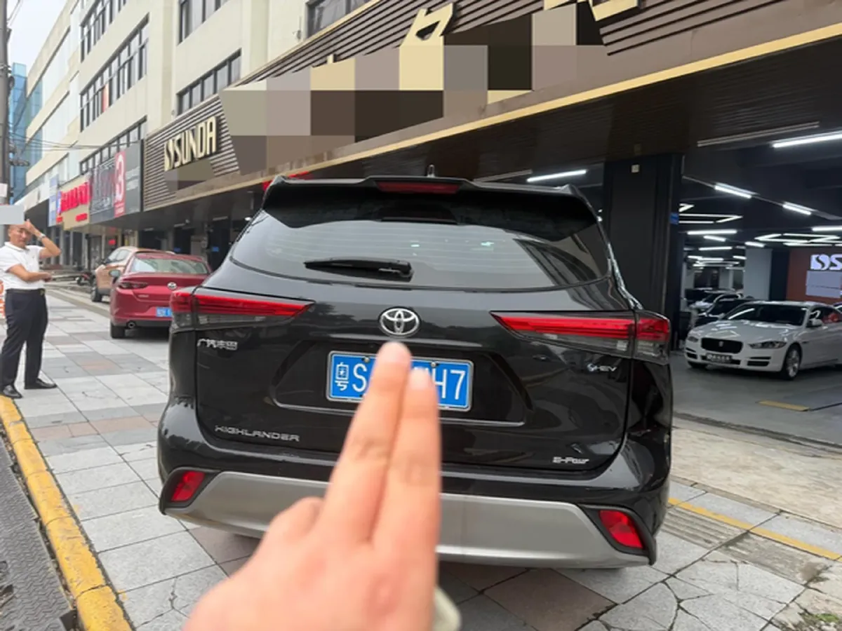2024 Toyota Highlander 2.5L 189HP L4 E-CVT Hybrid,autocango,china used car exporter,china ev exporter,chinese used car exporter,chinese used ev exporter