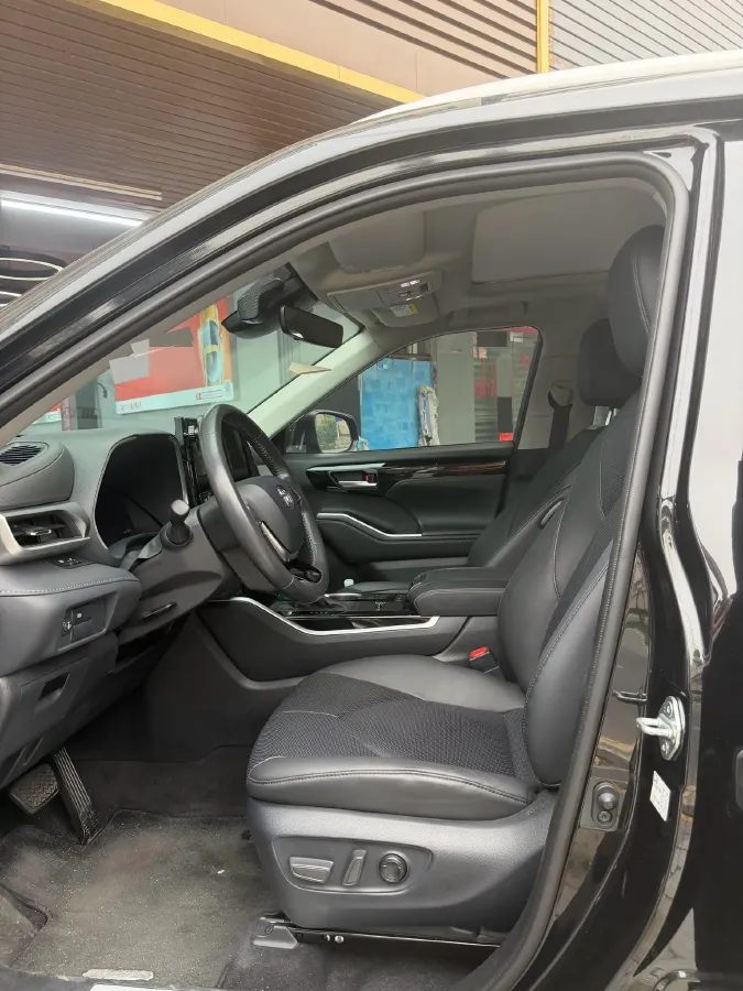 2024 Toyota Highlander 2.5L 189HP L4 E-CVT Hybrid,autocango,china used car exporter,china ev exporter,chinese used car exporter,chinese used ev exporter