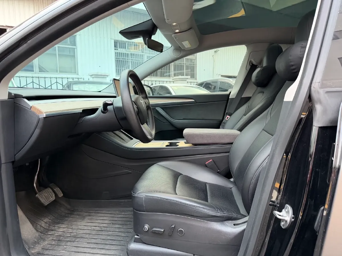 2022 Tesla Model Y BEV 60KWH,autocango,china used car exporter,china ev exporter,chinese used car exporter,chinese used ev exporter
