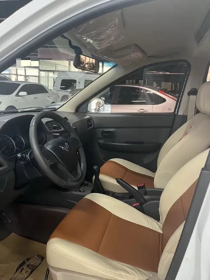 2016 WuLing HongGuang 1.5L 112HP L4 5MT,autocango,china used car exporter,china ev exporter,chinese used car exporter,chinese used ev exporter
