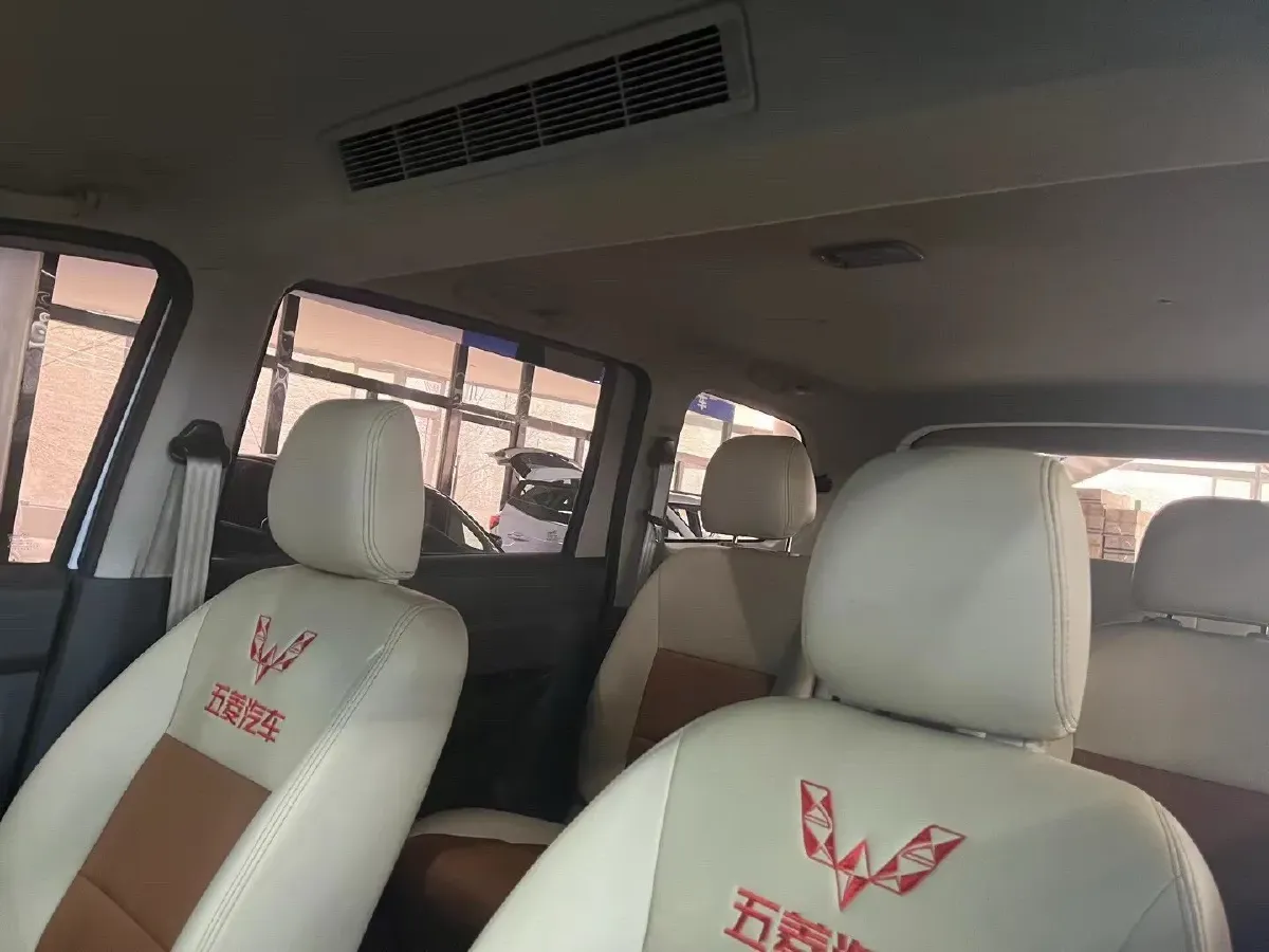 2016 WuLing HongGuang 1.5L 112HP L4 5MT,autocango,china used car exporter,china ev exporter,chinese used car exporter,chinese used ev exporter