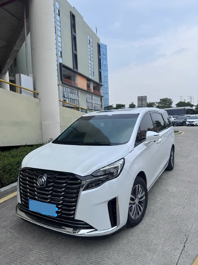 2022 Buick GL8 2.0T 237HP L4 9AT,autocango,china used car exporter,china ev exporter,chinese used car exporter,chinese used ev exporter