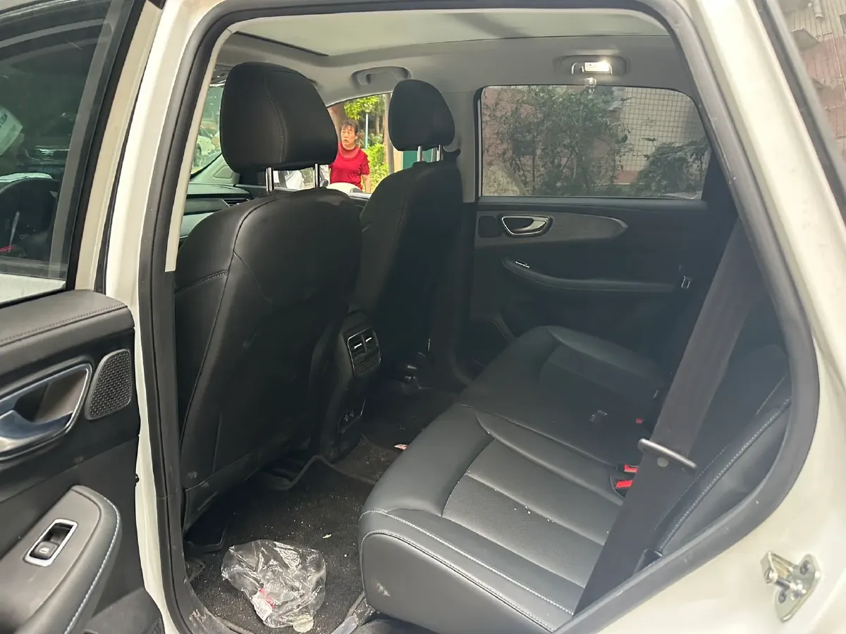 2023 Roewe RX5 1.5T 181HP L4 7DCT,autocango,china used car exporter,china ev exporter,chinese used car exporter,chinese used ev exporter