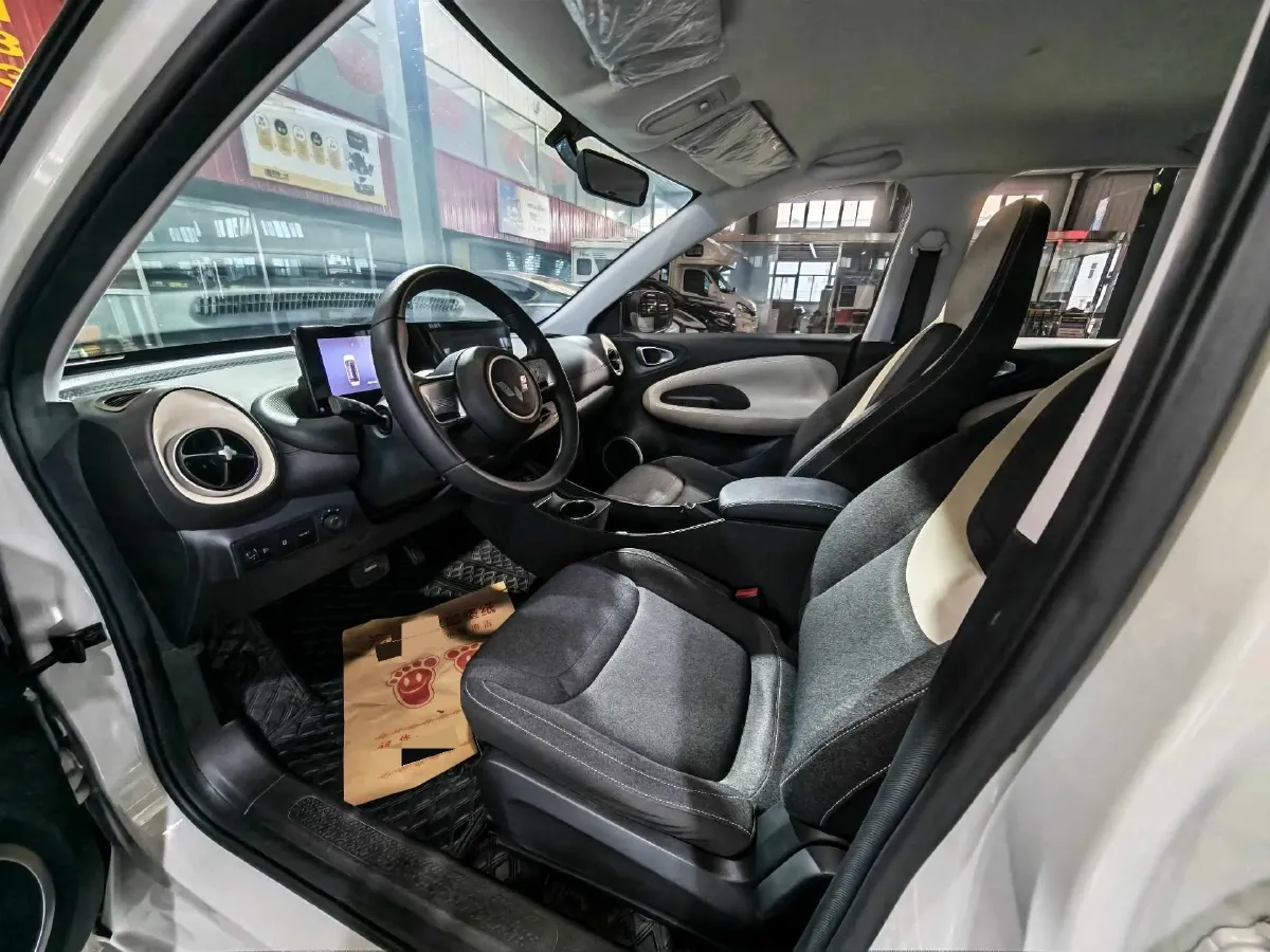 2023 WuLing BinGuo BEV 31.9KWH,autocango,china used car exporter,china ev exporter,chinese used car exporter,chinese used ev exporter