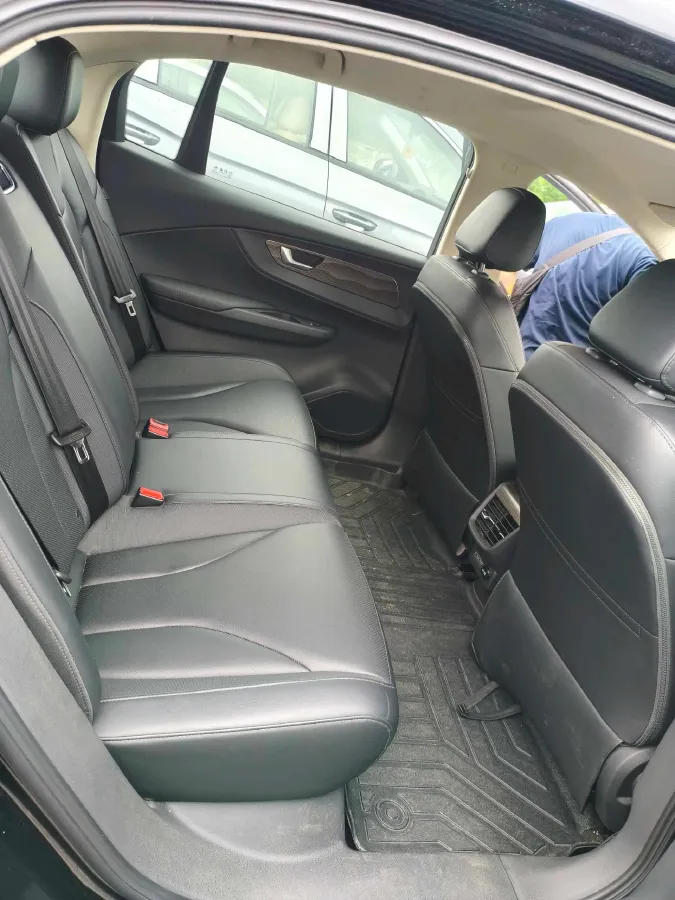 2024 HongQi E-QM5 BEV 60KWH,autocango,china used car exporter,china ev exporter,chinese used car exporter,chinese used ev exporter