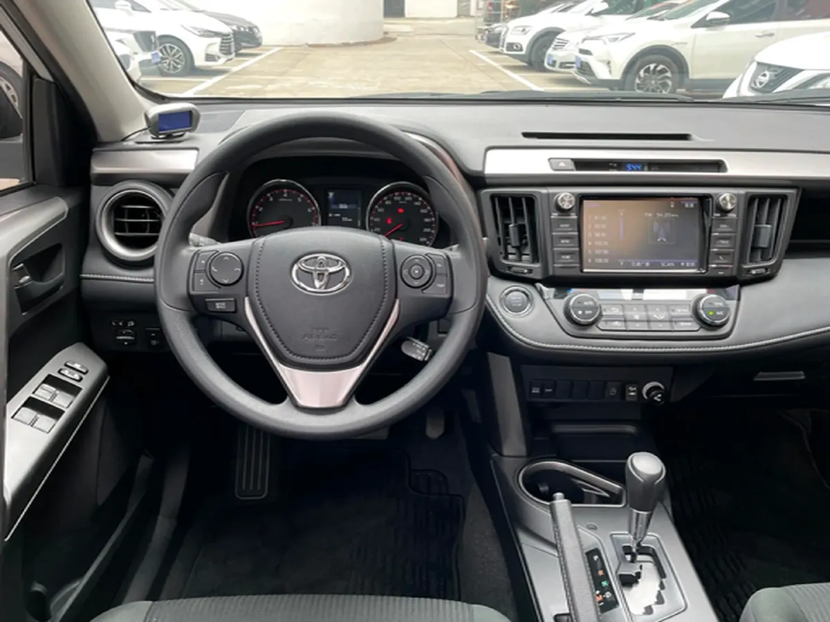 2019 Toyota Camry 2.0L 178HP L4 CVT,autocango,china used car exporter,china ev exporter,chinese used car exporter,chinese used ev exporter