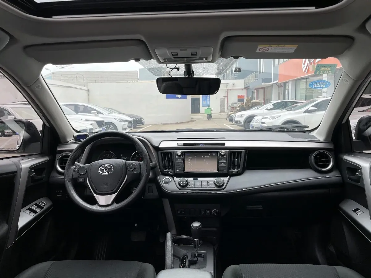 2019 Toyota Camry 2.0L 178HP L4 CVT,autocango,china used car exporter,china ev exporter,chinese used car exporter,chinese used ev exporter
