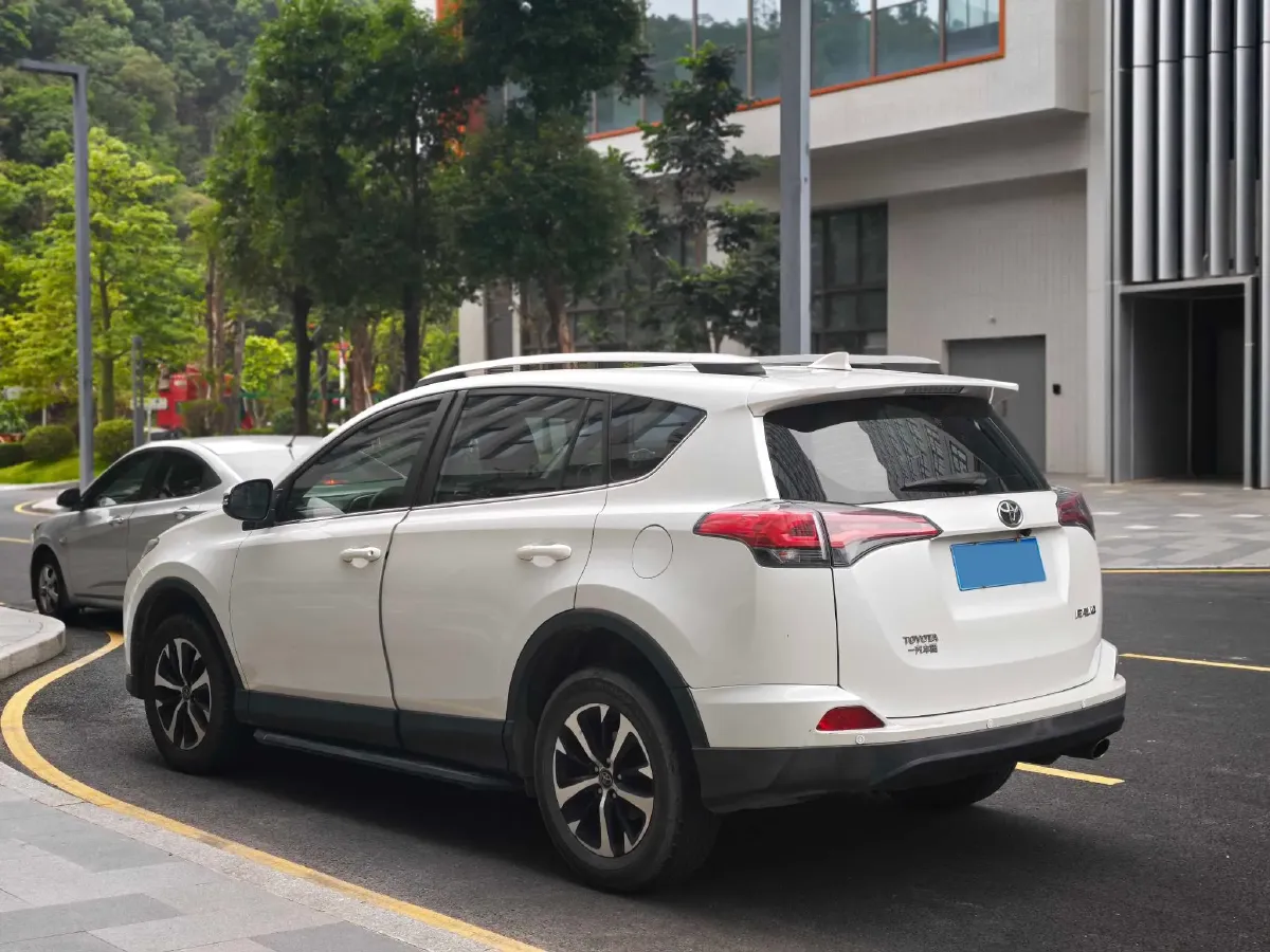 2019 Toyota Camry 2.0L 178HP L4 CVT,autocango,china used car exporter,china ev exporter,chinese used car exporter,chinese used ev exporter