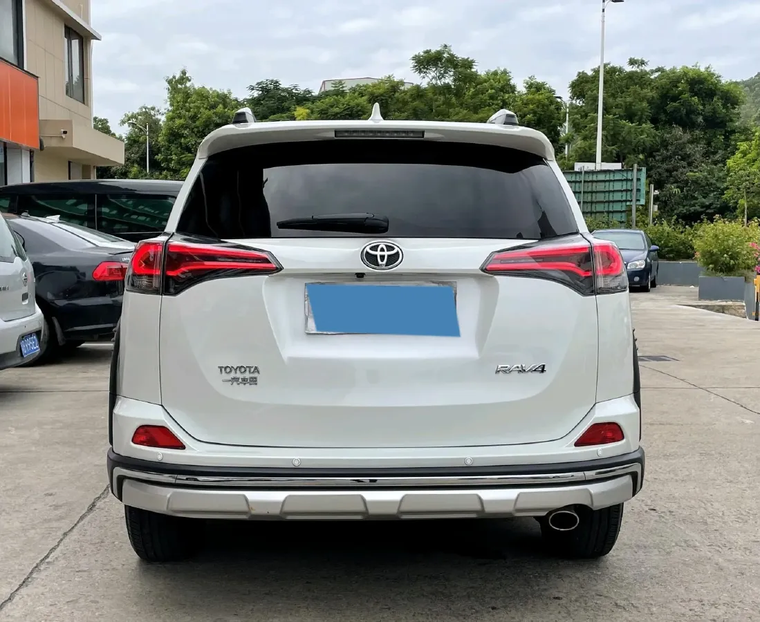 2019 Toyota Camry 2.0L 178HP L4 CVT,autocango,china used car exporter,china ev exporter,chinese used car exporter,chinese used ev exporter