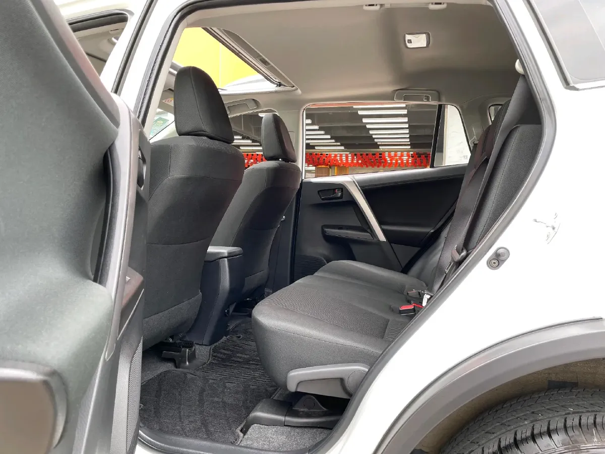 2019 Toyota Camry 2.0L 178HP L4 CVT,autocango,china used car exporter,china ev exporter,chinese used car exporter,chinese used ev exporter