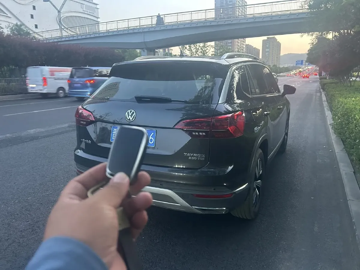 2019 Renault Koleos 2.0L 154HP L4 CVT,autocango,china used car exporter,china ev exporter,chinese used car exporter,chinese used ev exporter