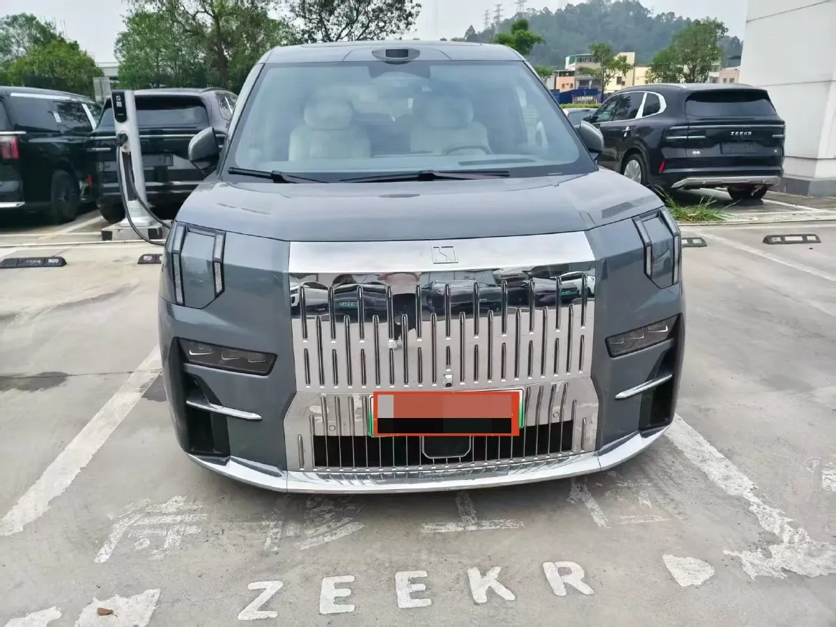 2024 Zeekr 009 BEV 108KWH,autocango,china used car exporter,china ev exporter,chinese used car exporter,chinese used ev exporter