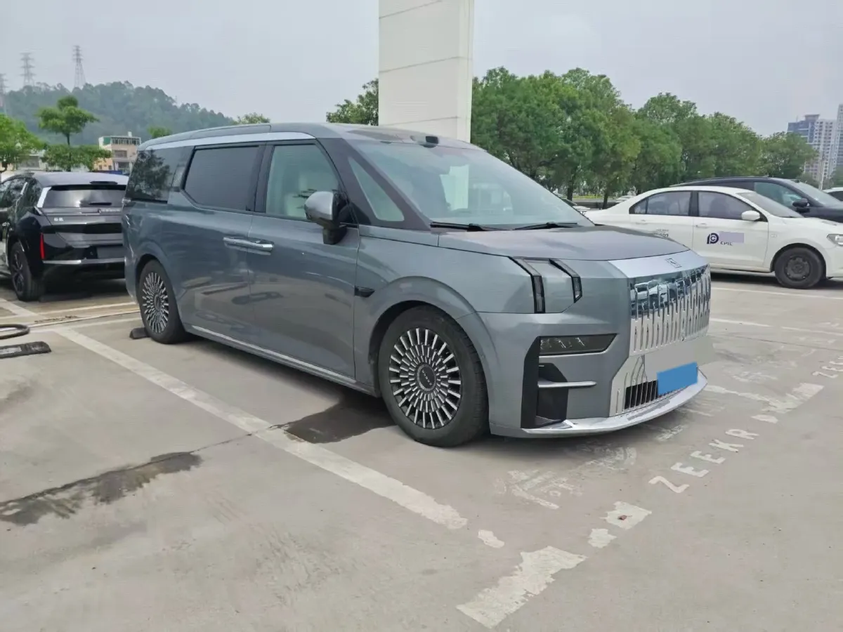 2024 Zeekr 009 BEV 108KWH,autocango,china used car exporter,china ev exporter,chinese used car exporter,chinese used ev exporter