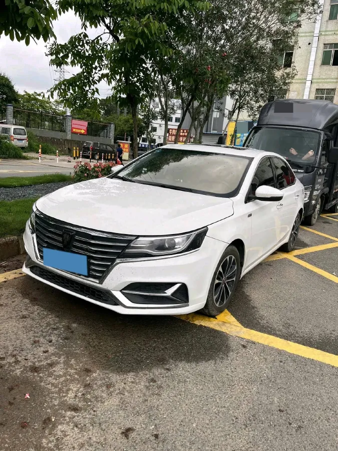2019 Roewe i6 1.5T 169HP L4 AMT PHEV 9.1KWH,autocango,china used car exporter,china ev exporter,chinese used car exporter,chinese used ev exporter