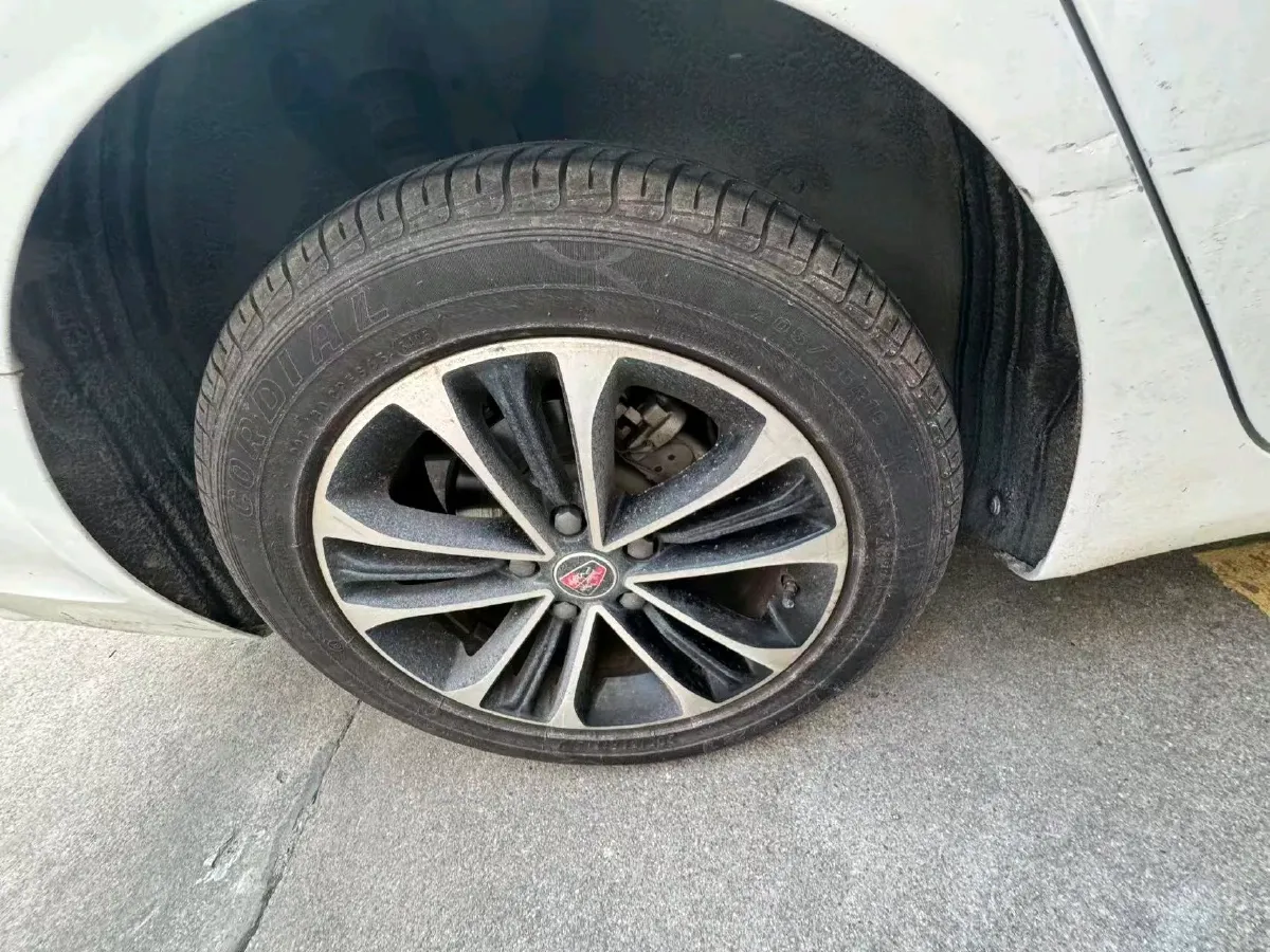 2019 Roewe i6 1.5T 169HP L4 AMT PHEV 9.1KWH,autocango,china used car exporter,china ev exporter,chinese used car exporter,chinese used ev exporter