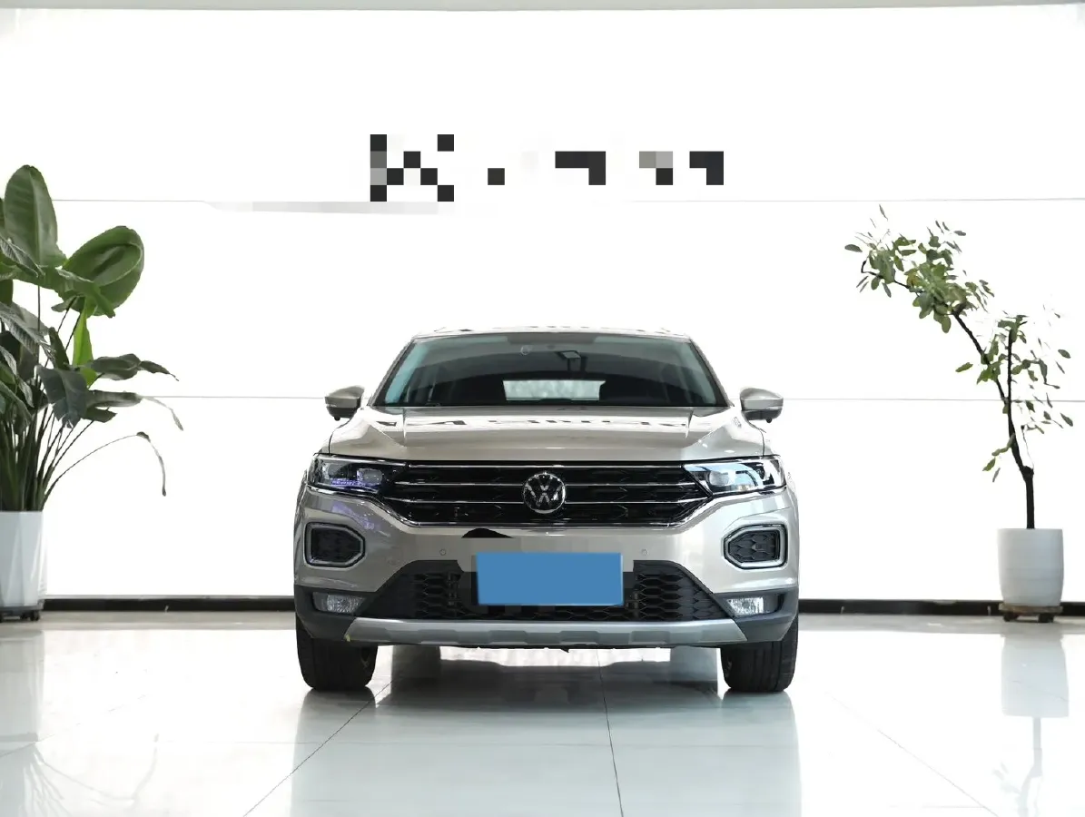 2022 Volkswagen T-Roc 1.4T 150HP L4 7DCT,autocango,china used car exporter,china ev exporter,chinese used car exporter,chinese used ev exporter