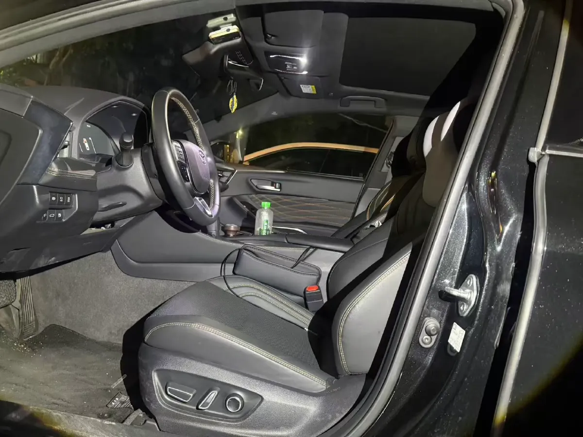 2024 Toyota Avalon 2.0L 152HP L4 E-CVT Hybrid,autocango,china used car exporter,china ev exporter,chinese used car exporter,chinese used ev exporter