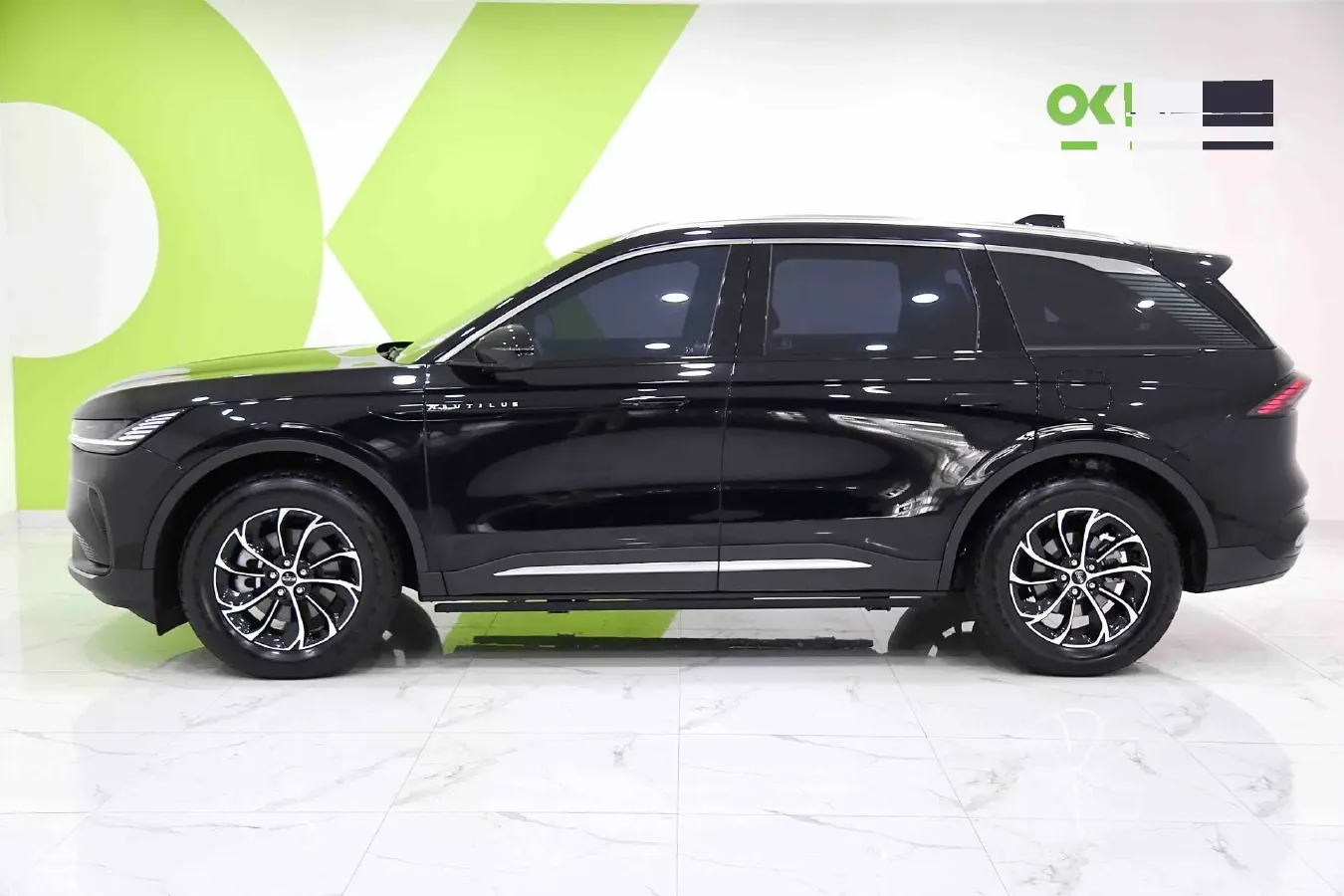 2025 Lincoln Nautilus 2.0T 261HP L4 8AT,autocango,china used car exporter,china ev exporter,chinese used car exporter,chinese used ev exporter
